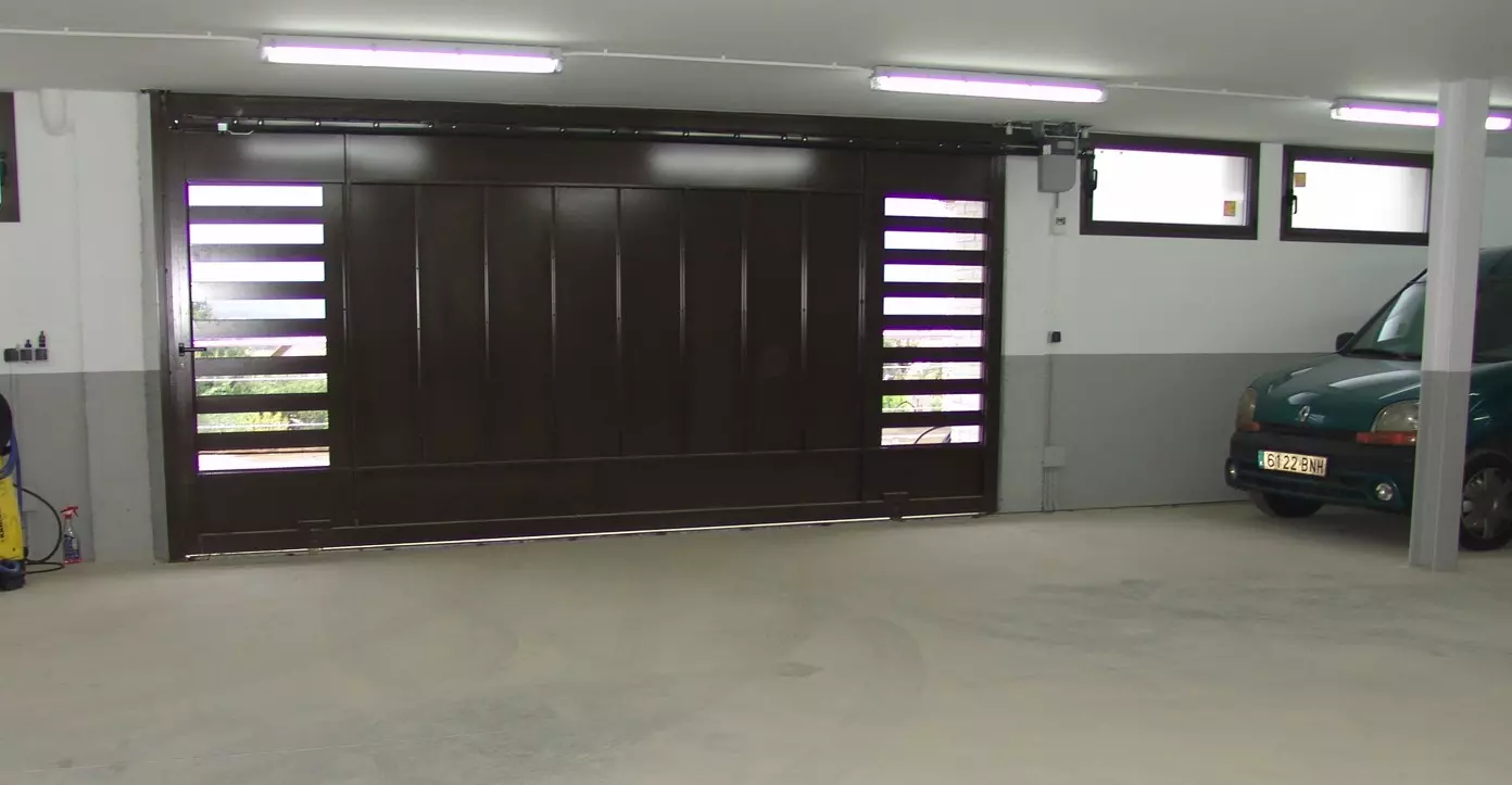 Puertas correderas garaje Lleida